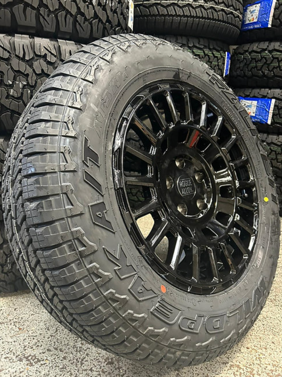 rogue-alloys-lcx-gloss-black-play-swamper-overland-play-dirty2.png