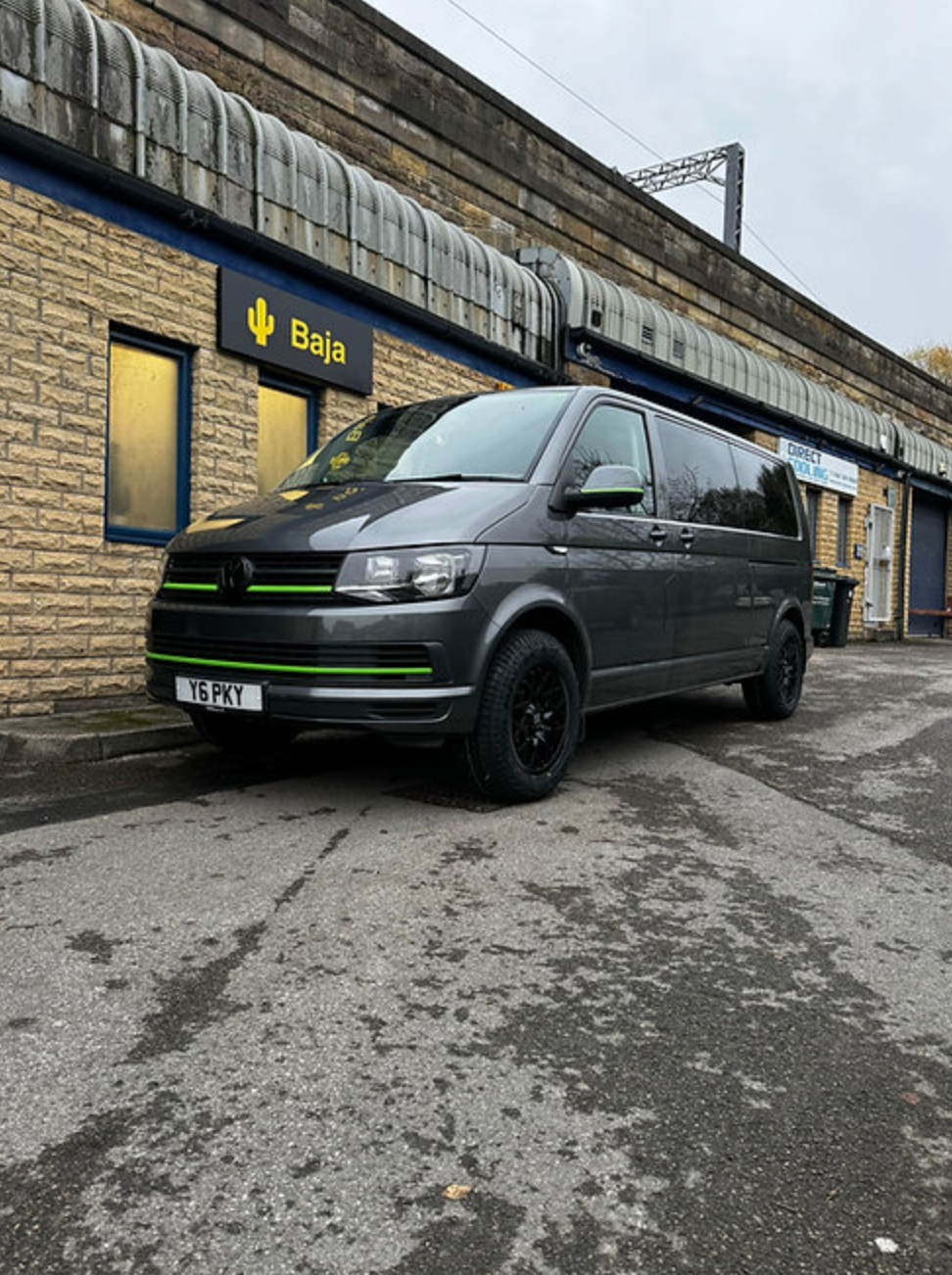 rogue-alloys-rollex-satin-black-play-swamper-overland-play-dirty3.png