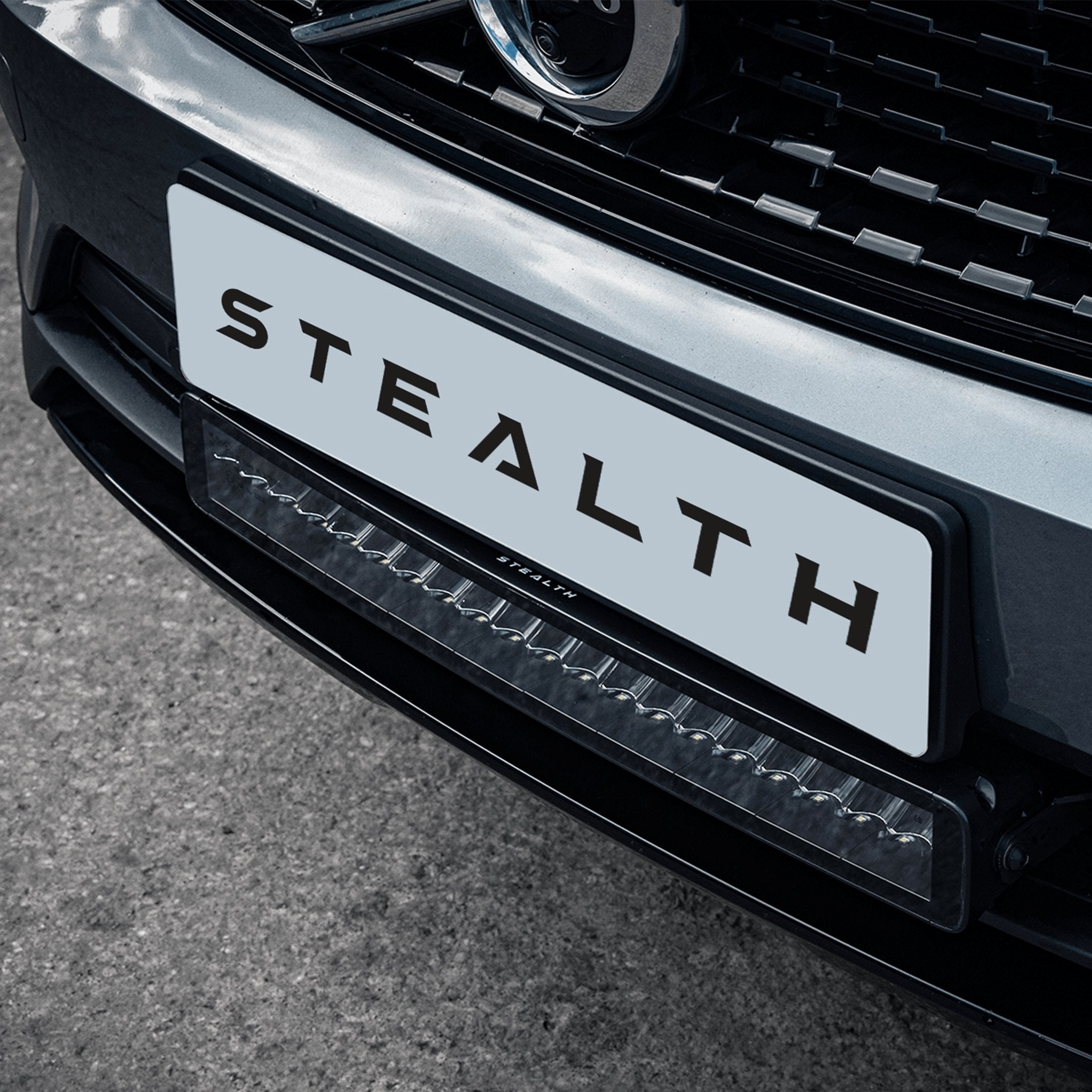 Stealth Volvo XC40 2018+ 21″ Luminous LED Integration Grille Kit – 16,800 Lumens