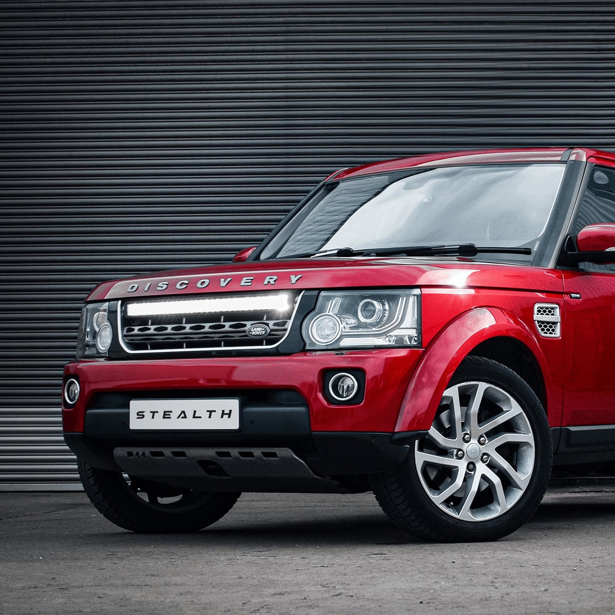 Stealth Land Rover Discovery 4.5 2013-2016 30″ Luminous LED Integration Grille Kit – 25,200 Lumens