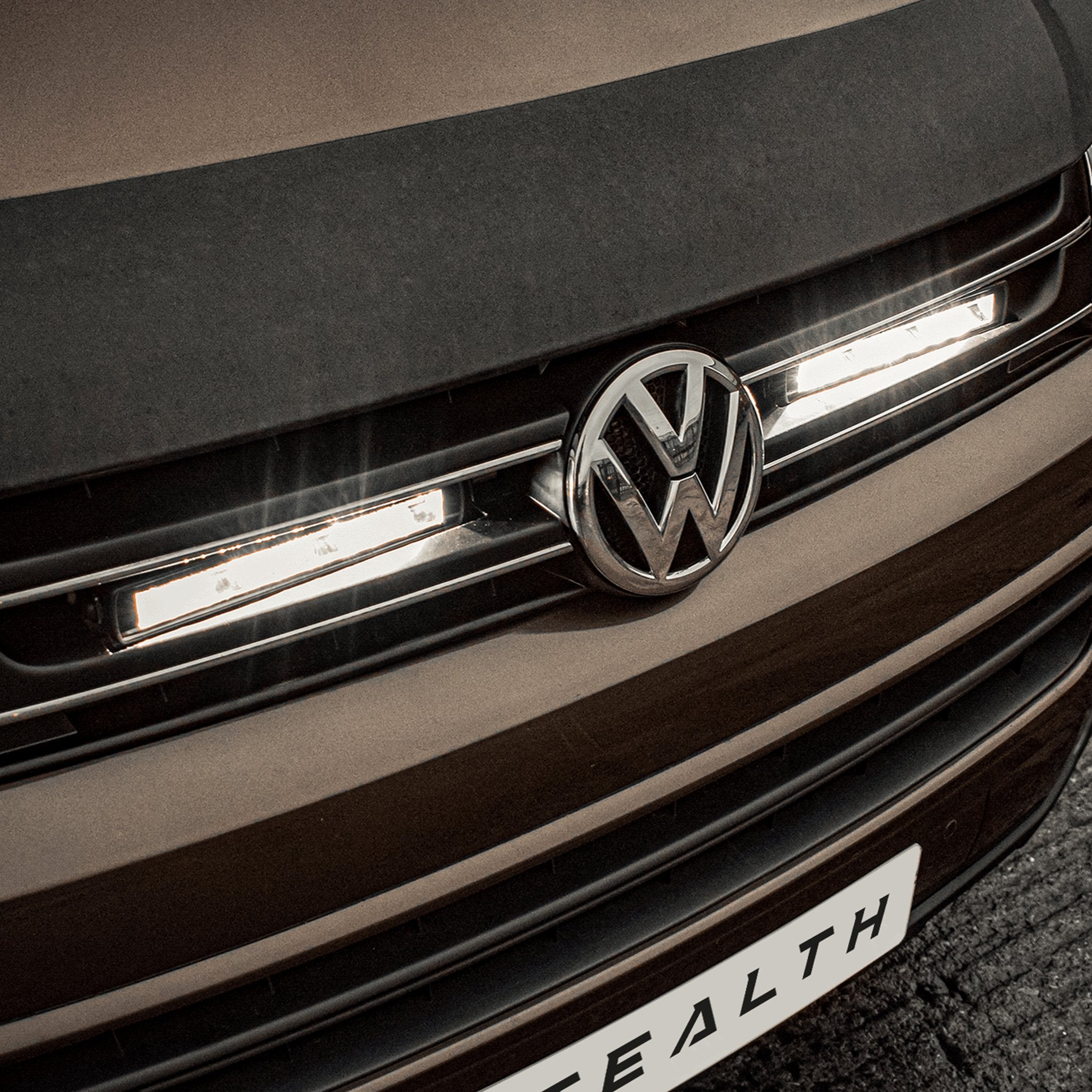 Stealth VW Volkswagen Transporter T5.1 2009-2015 Twin 10″ Luminous LED Integration Grille Kit – 7,560 Lumens