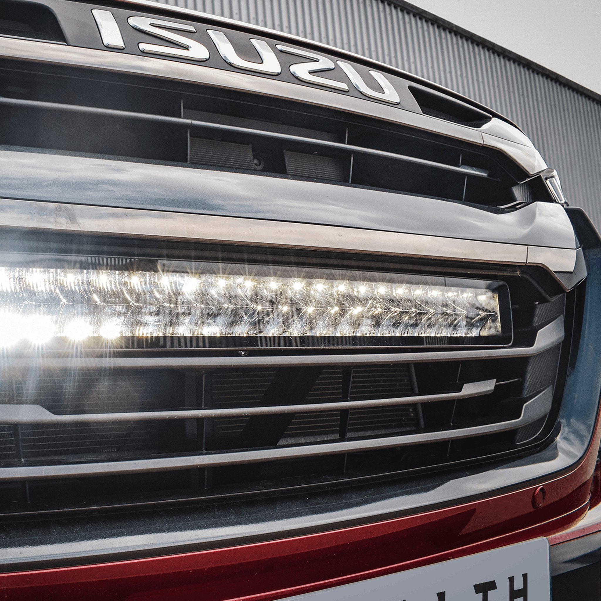 Stealth Isuzu D-Max 2023+ 21″ Luminous LED Integration Grille Kit – 16,800 Lumens