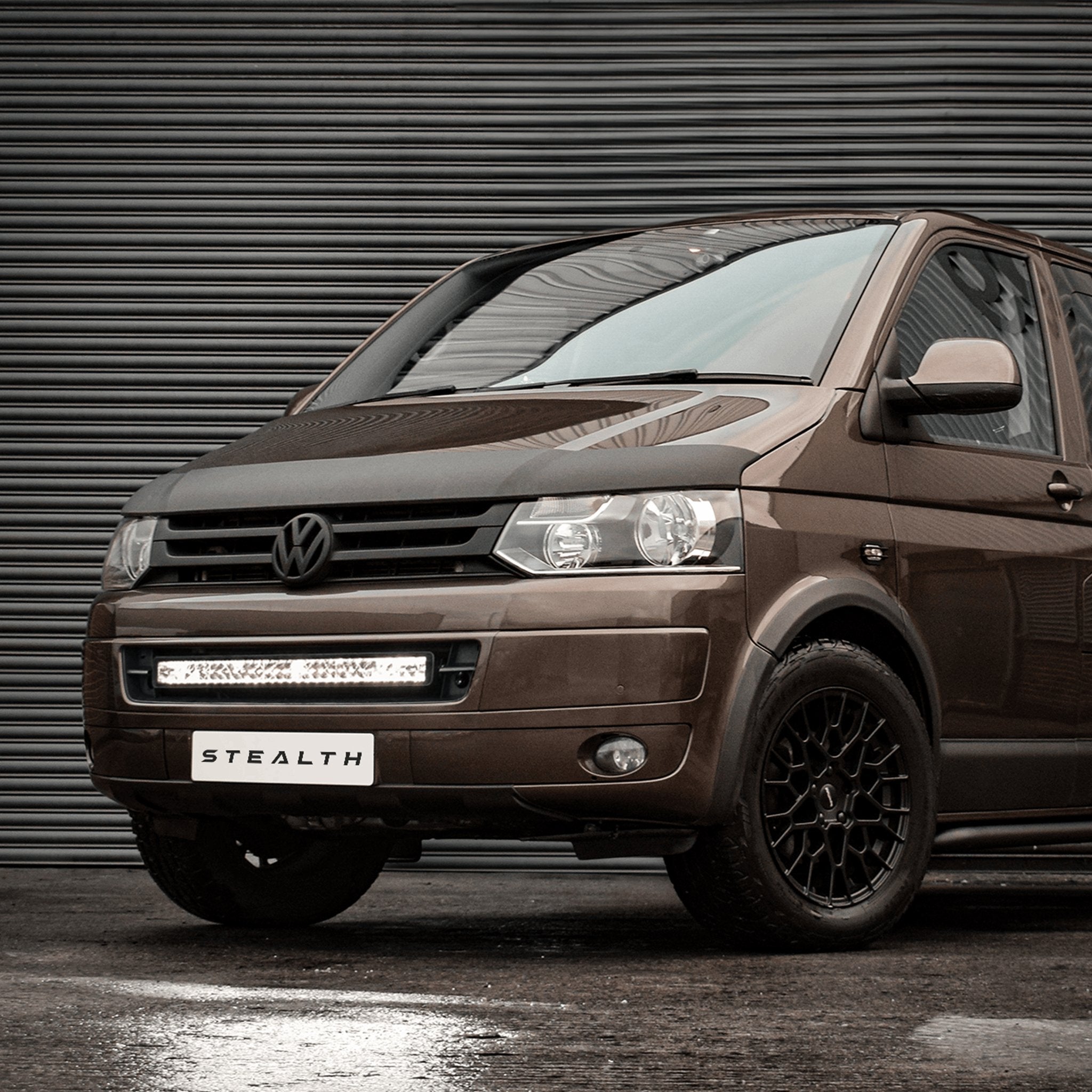 Stealth Volkswagen Transporter T5.1 2009-2015 30″ Luminous LED Integration Grille Kit V1 – 25,200 Lumens