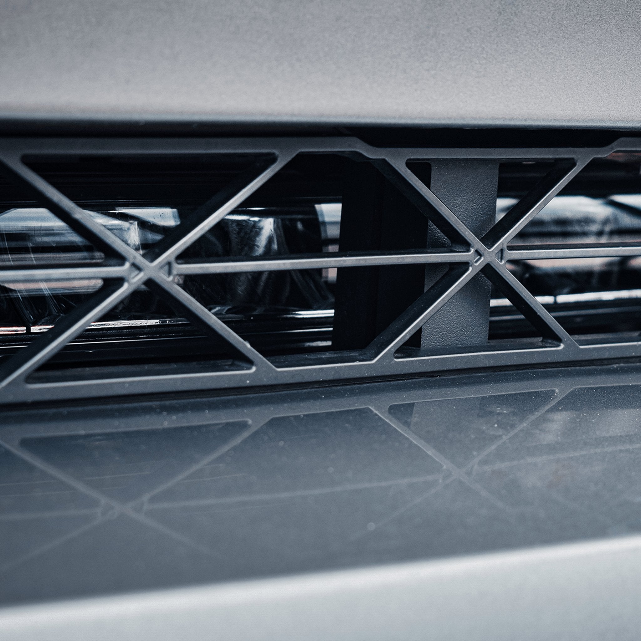 Stealth BMW X5 E70 2007-2013 20″ Luminous LED Integration Grille Kit – 8,400 Lumens