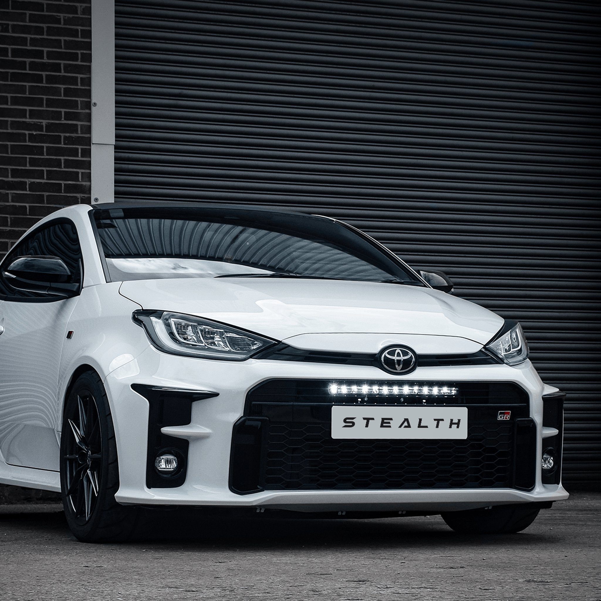 Stealth Toyota Yaris GR 20″ Luminous LED Integration Grille Kit – 8,400 Lumens