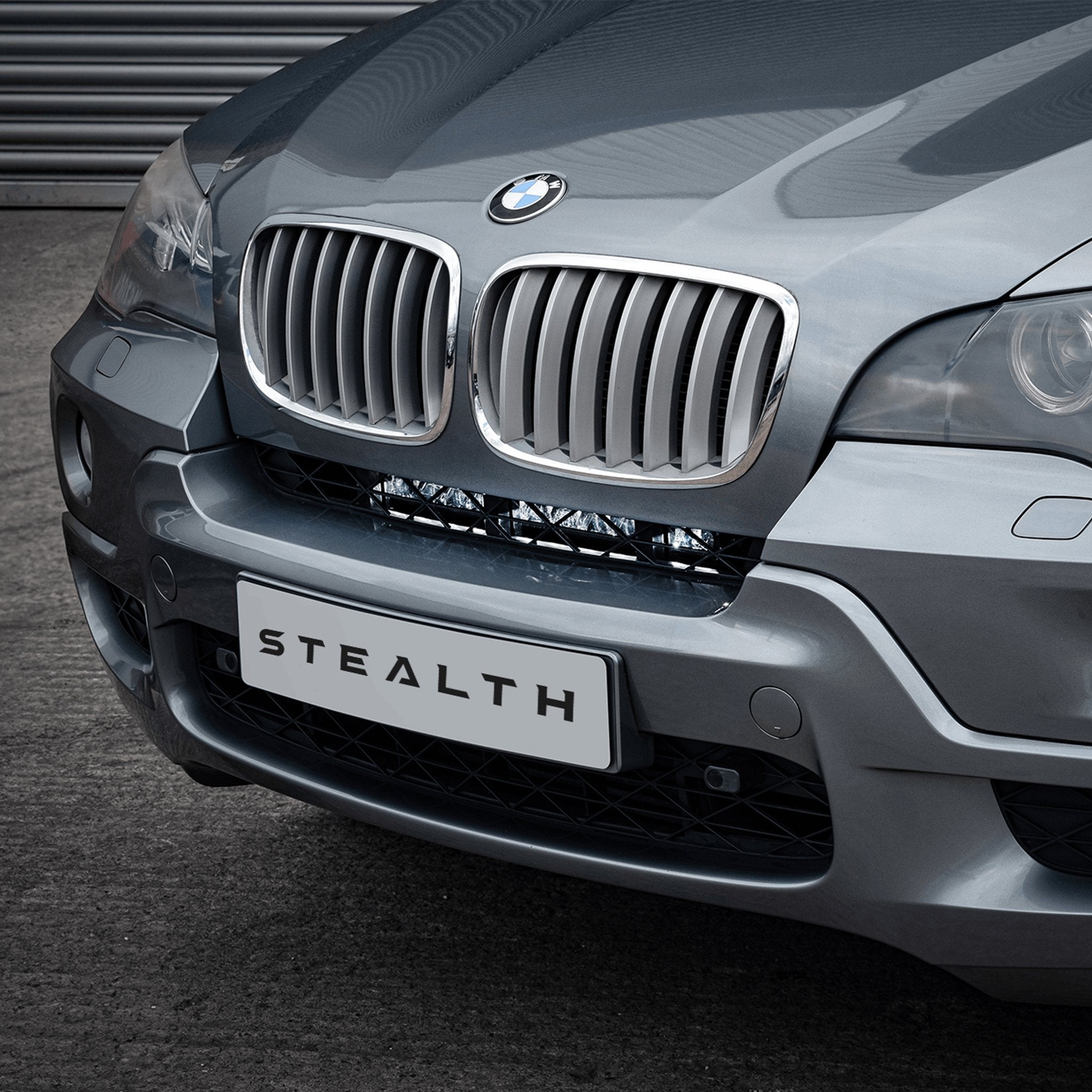 Stealth BMW X5 E70 2007-2013 20″ Luminous LED Integration Grille Kit – 8,400 Lumens
