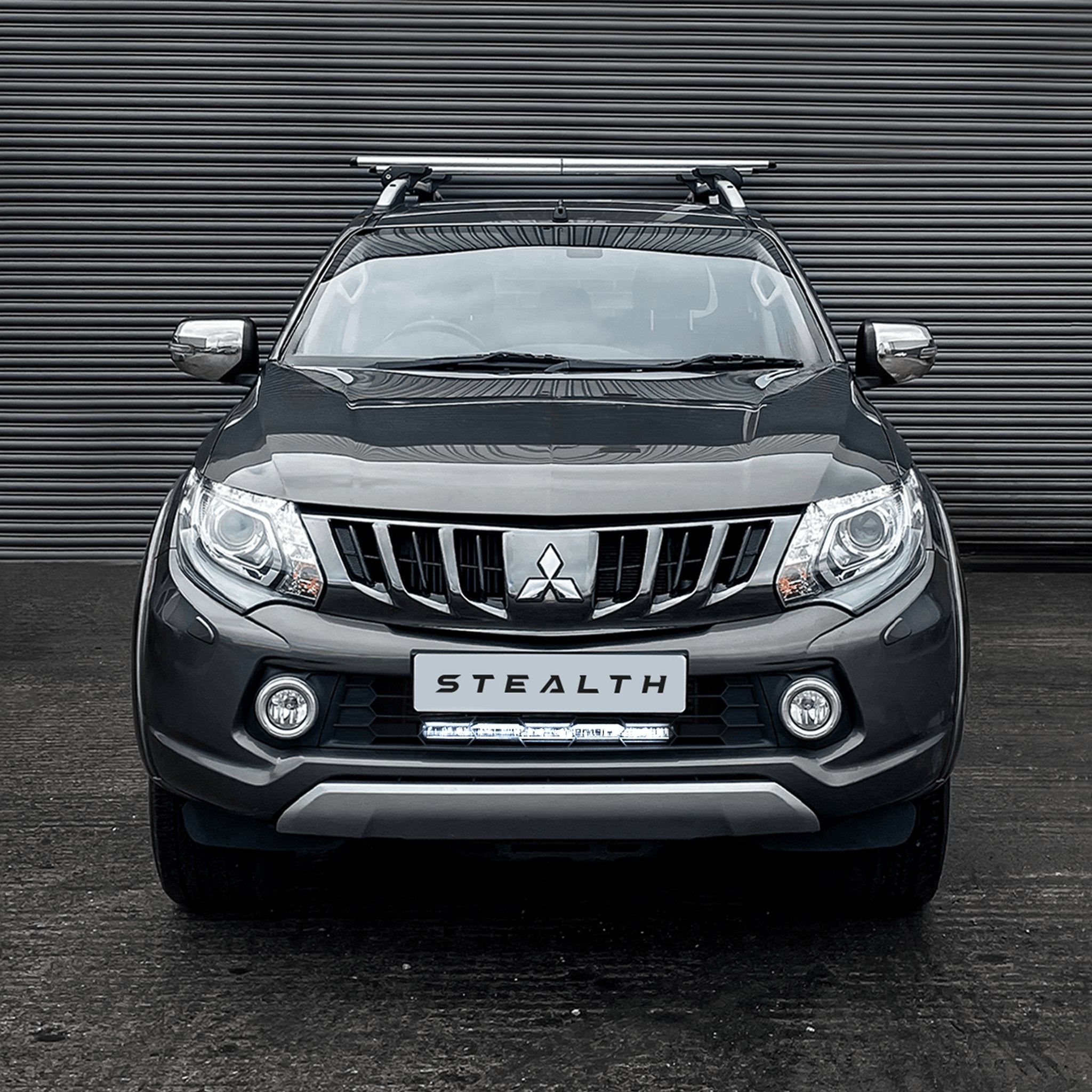 Stealth Mitsubishi L200 2015-2019 20″ Luminous LED Integration Grille Kit – 8,400 Lumens