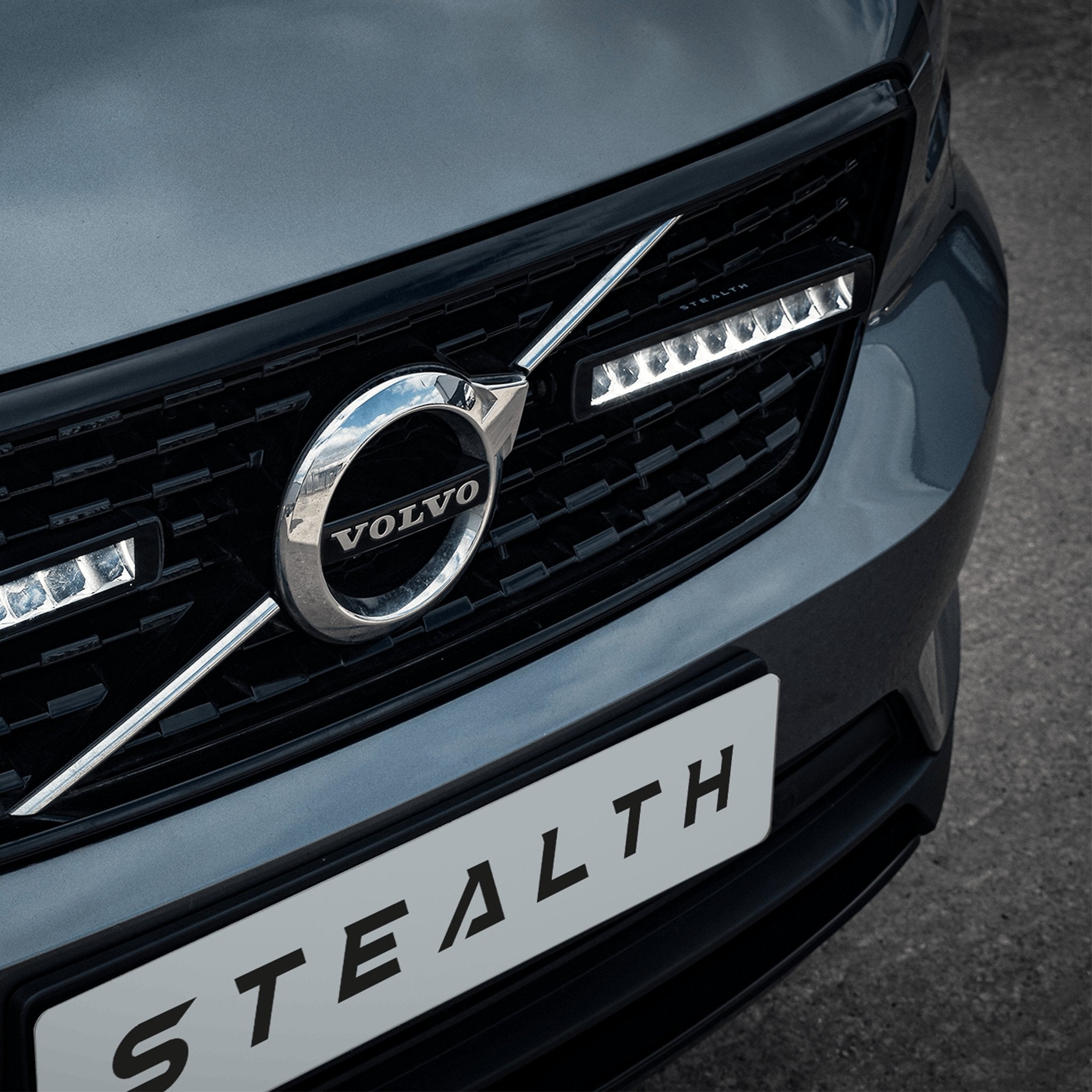 Stealth Volvo XC40 2018+ Twin 10″ LED Grille Kit