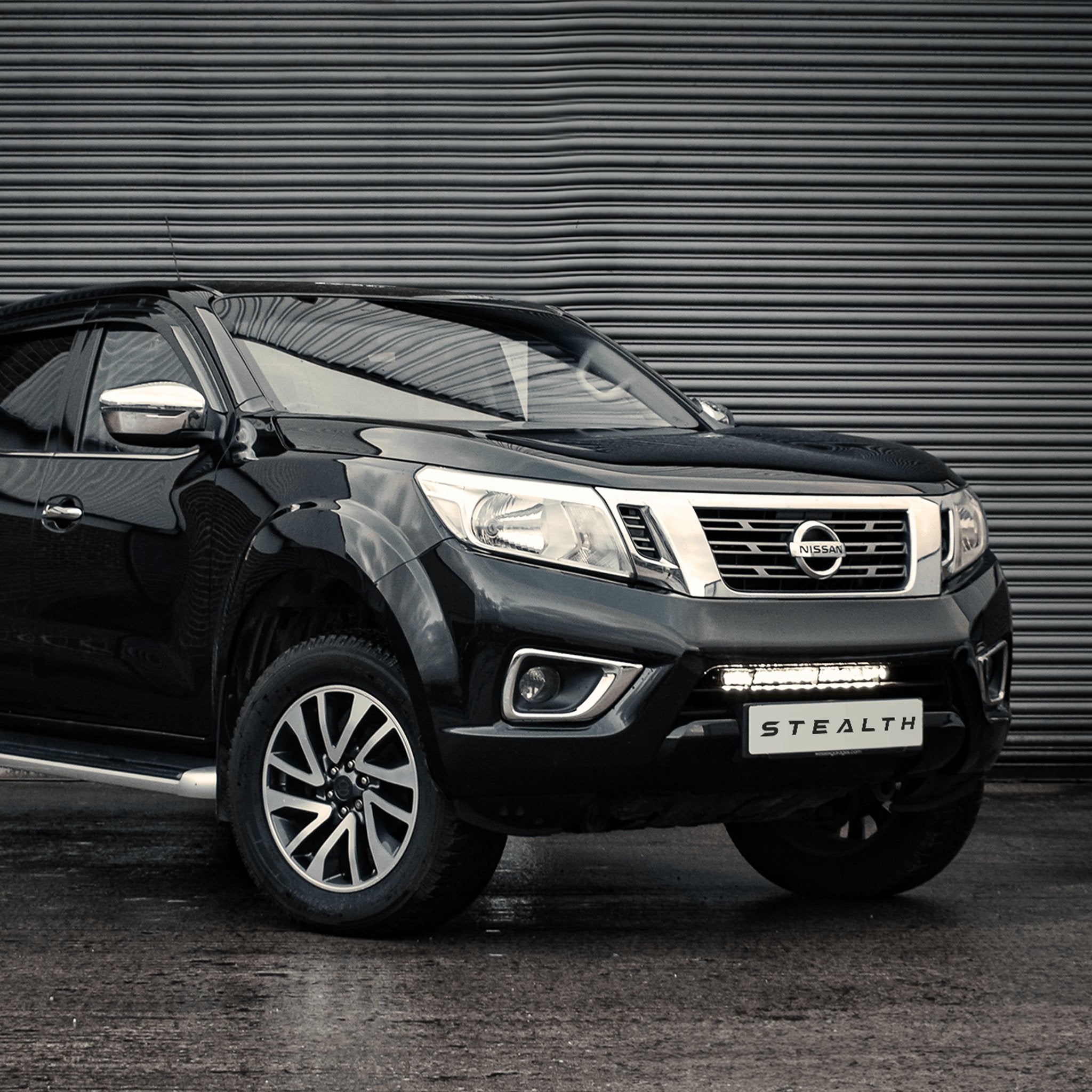 Stealth Nissan Navara D23 2015-2021 20″ Luminous LED Integration Grille Kit – 8,400 Lumens
