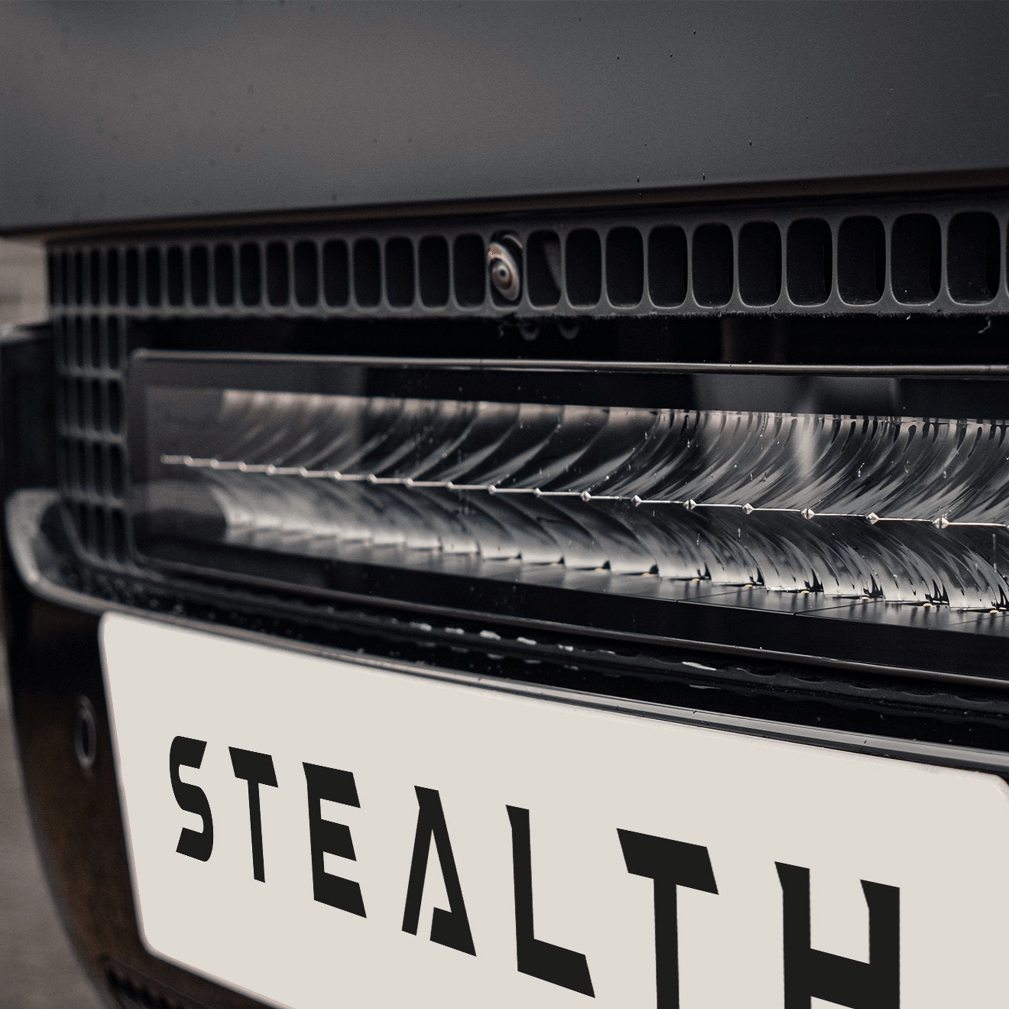 Stealth Land Rover Defender L663 2020+ 21″ Luminous LED External Integration Grille Kit – 16,800 Lumens