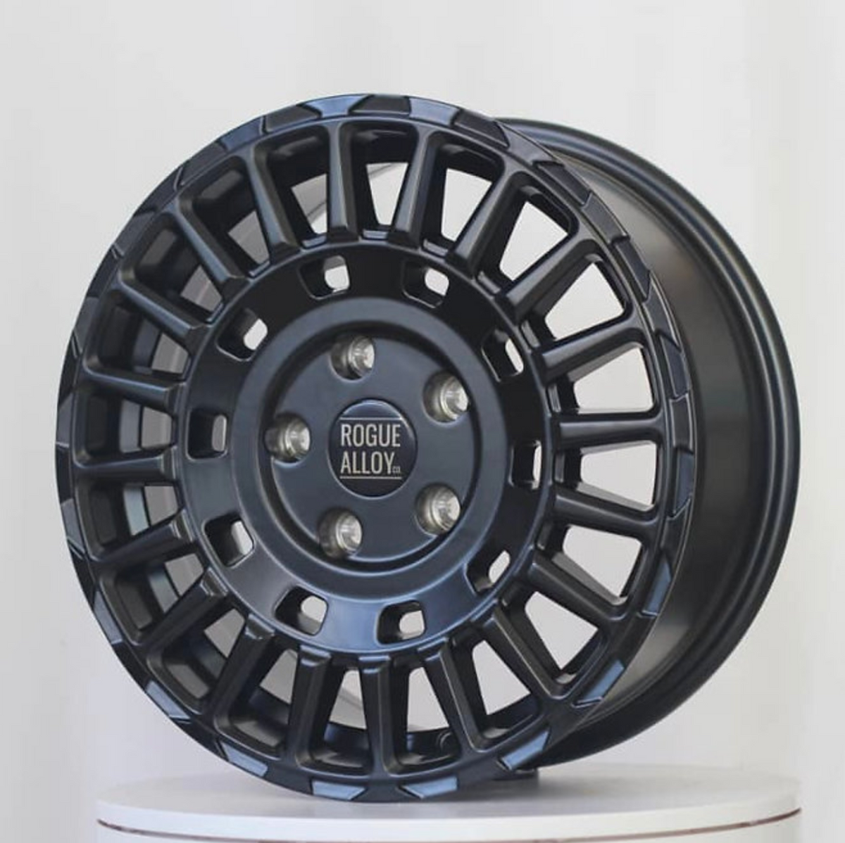 rogue-alloys-lcx-satin-black-play-swamper-overland-play-dirty1.png