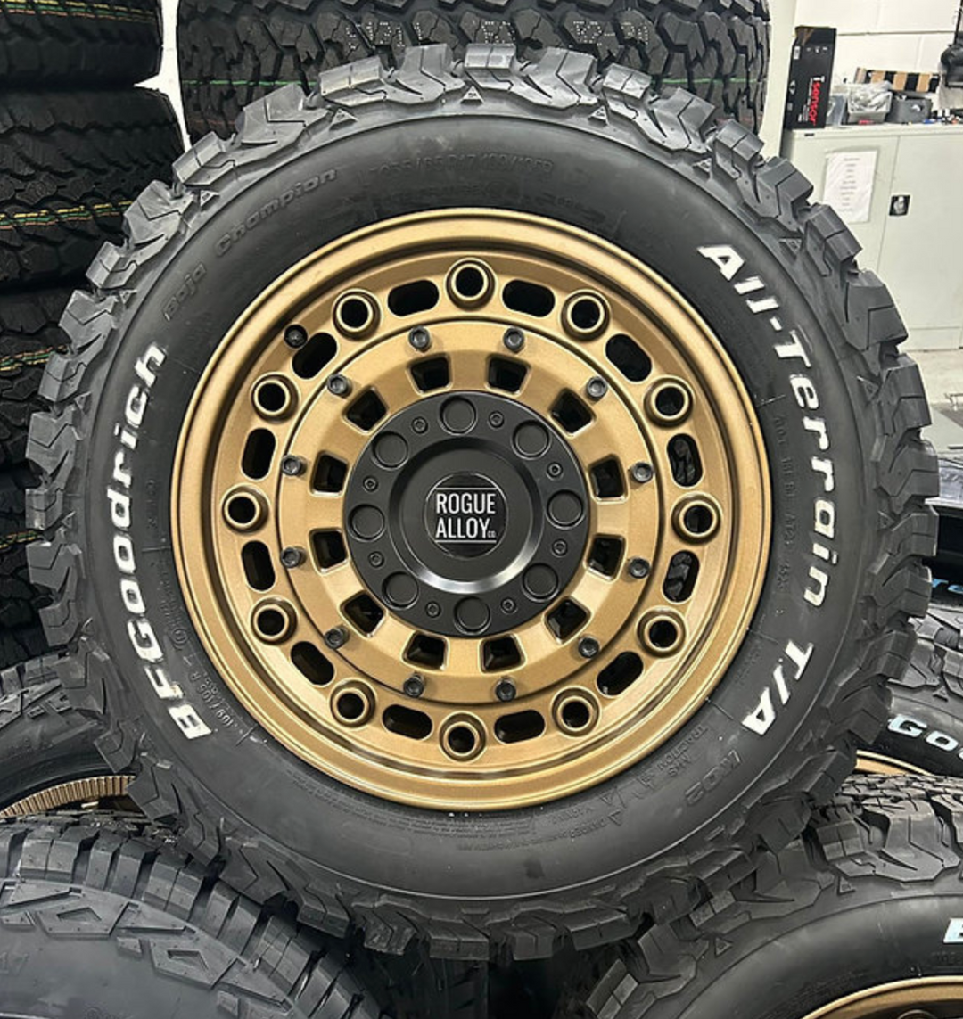 rogue-alloys-cc1-satin-bronze-play-swamper-overland-play-dirty1.png