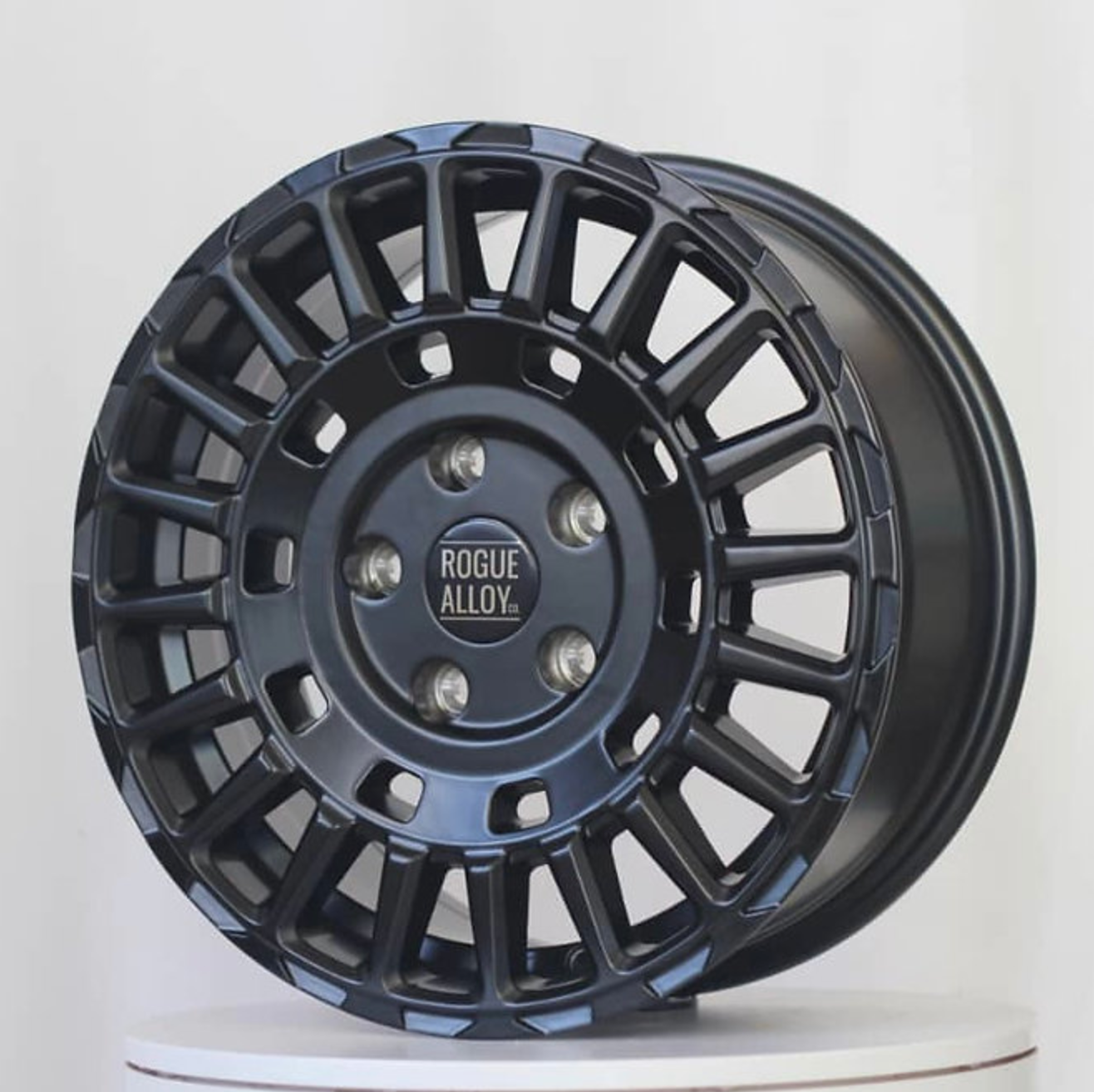 rogue-alloys-lcx-satin-black-play-swamper-overland-play-dirty1.png