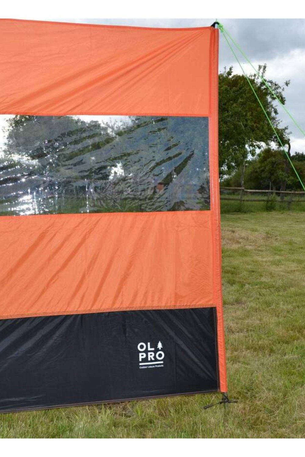 Compact Windbreak - Orange & Black