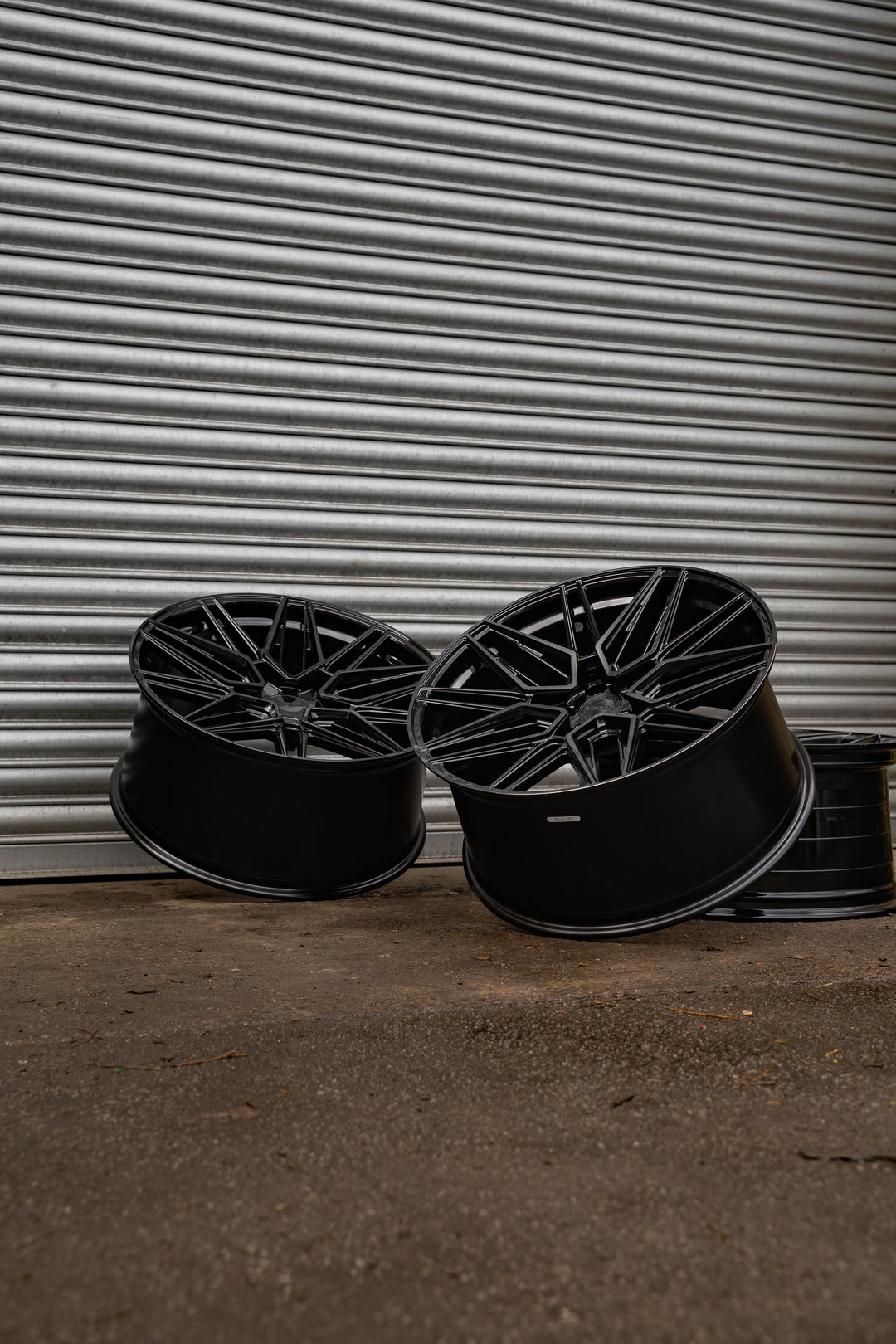 riviera-rf10-play-dirty-alloy-wheels-4.jpg