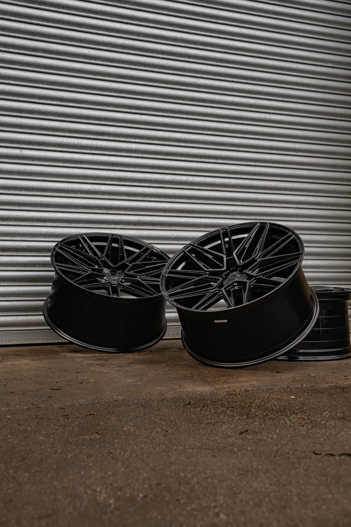 riviera-rf10-play-dirty-alloy-wheels-4.jpg