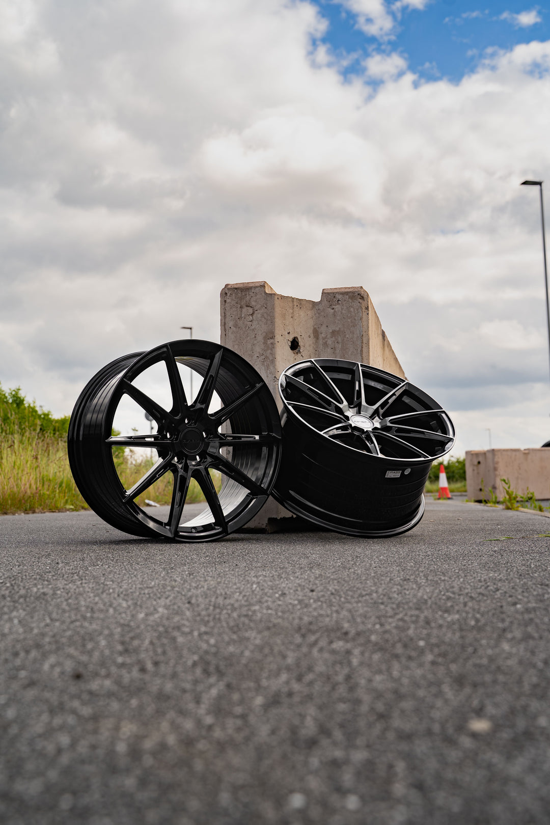 riviera-rf6-play-dirty-alloy-wheels-1.jpg