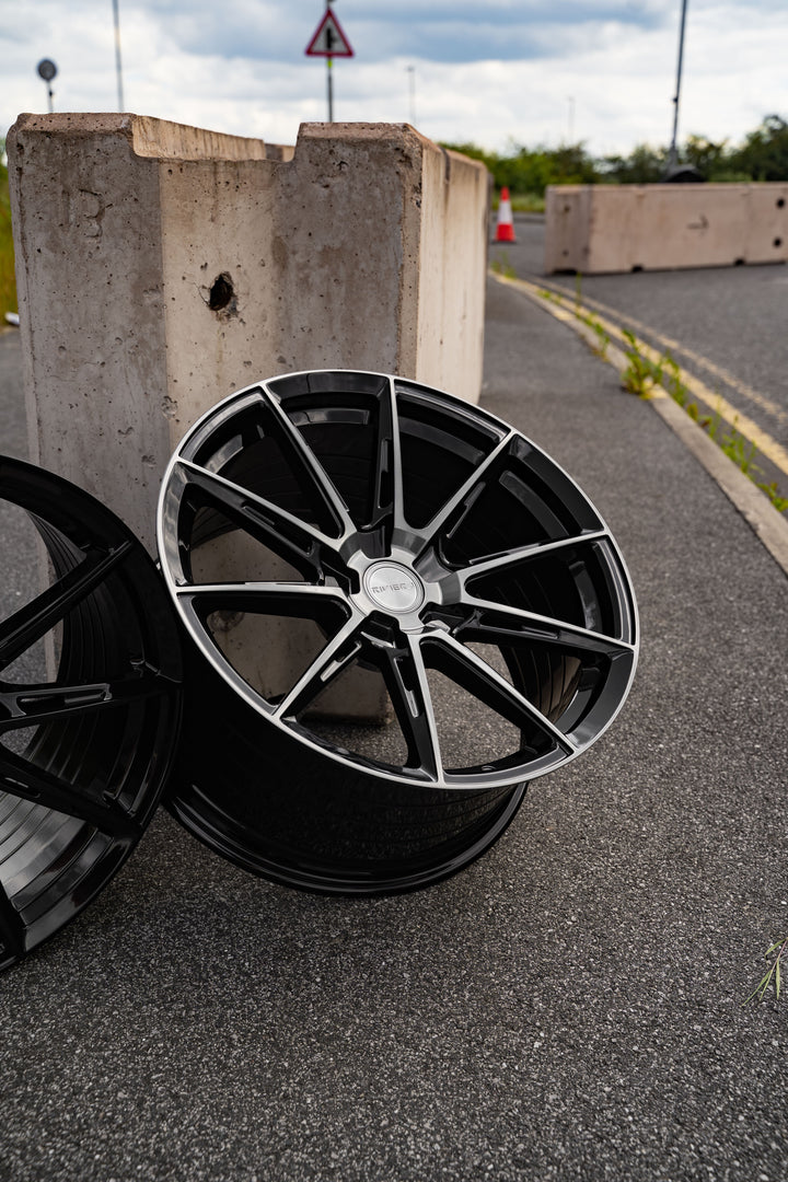 riviera-rf6-play-dirty-alloy-wheels-2.jpg