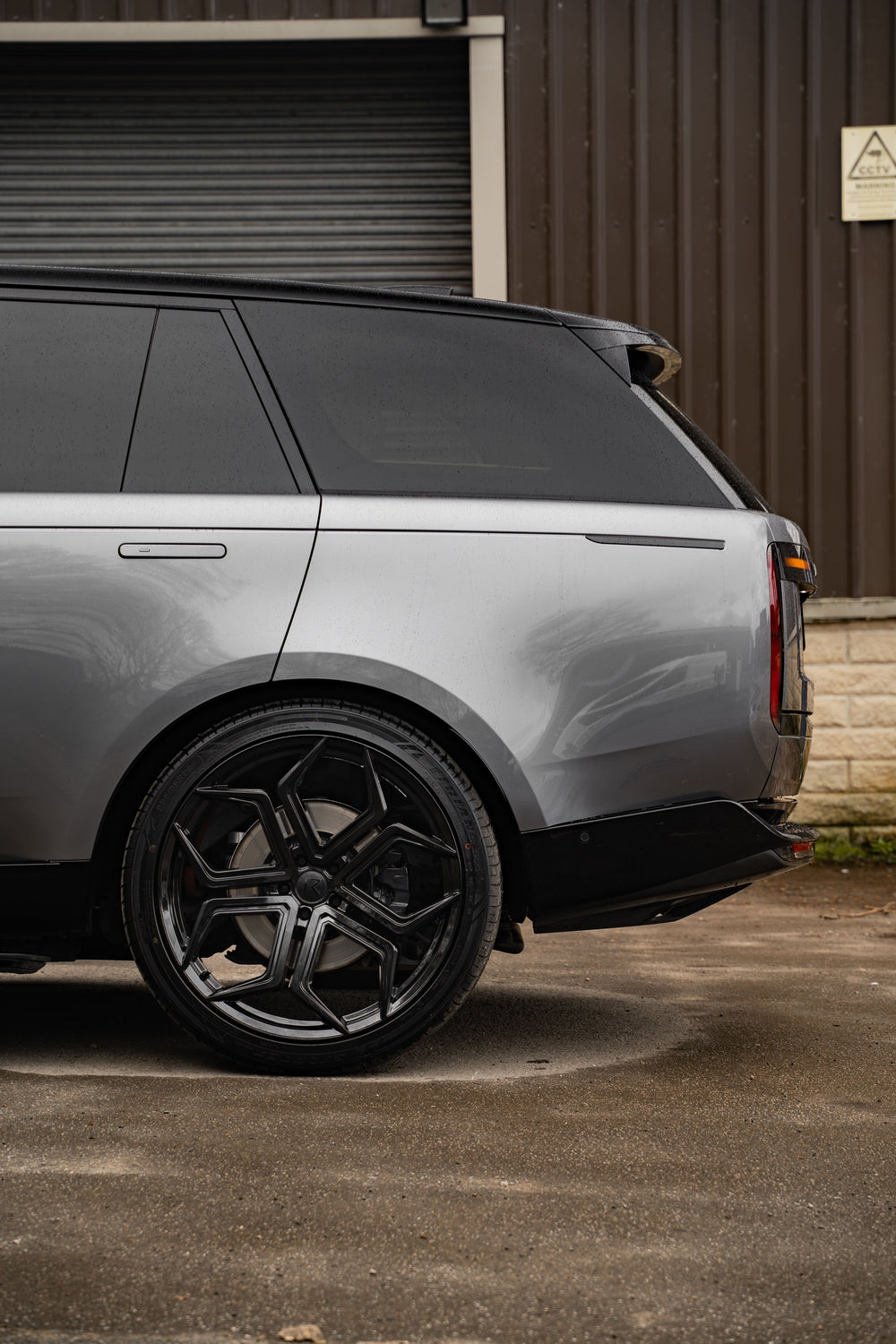 riviera-rf7-play-dirty-alloy-wheels-5.jpg
