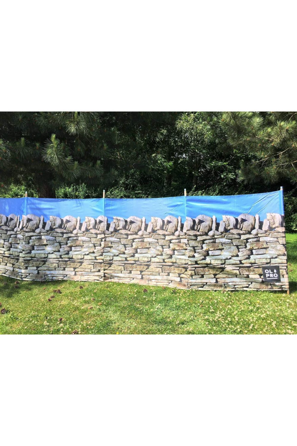 Stone Wall 5 Pole Windbreak (Wooden poles)