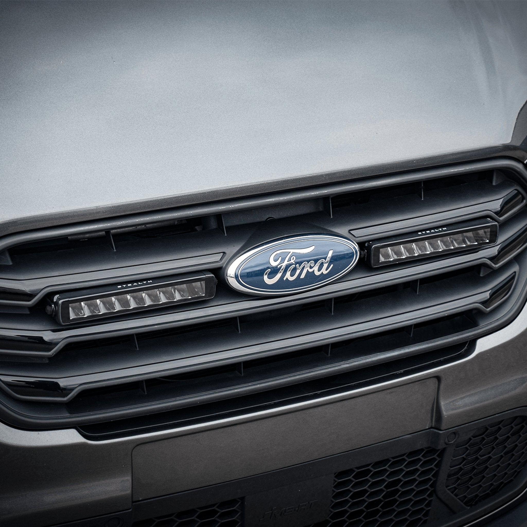 Stealth Ford Transit MSRT 2018-2022 20″ Luminous LED Integration Grille Kit – 8,400 Lumens