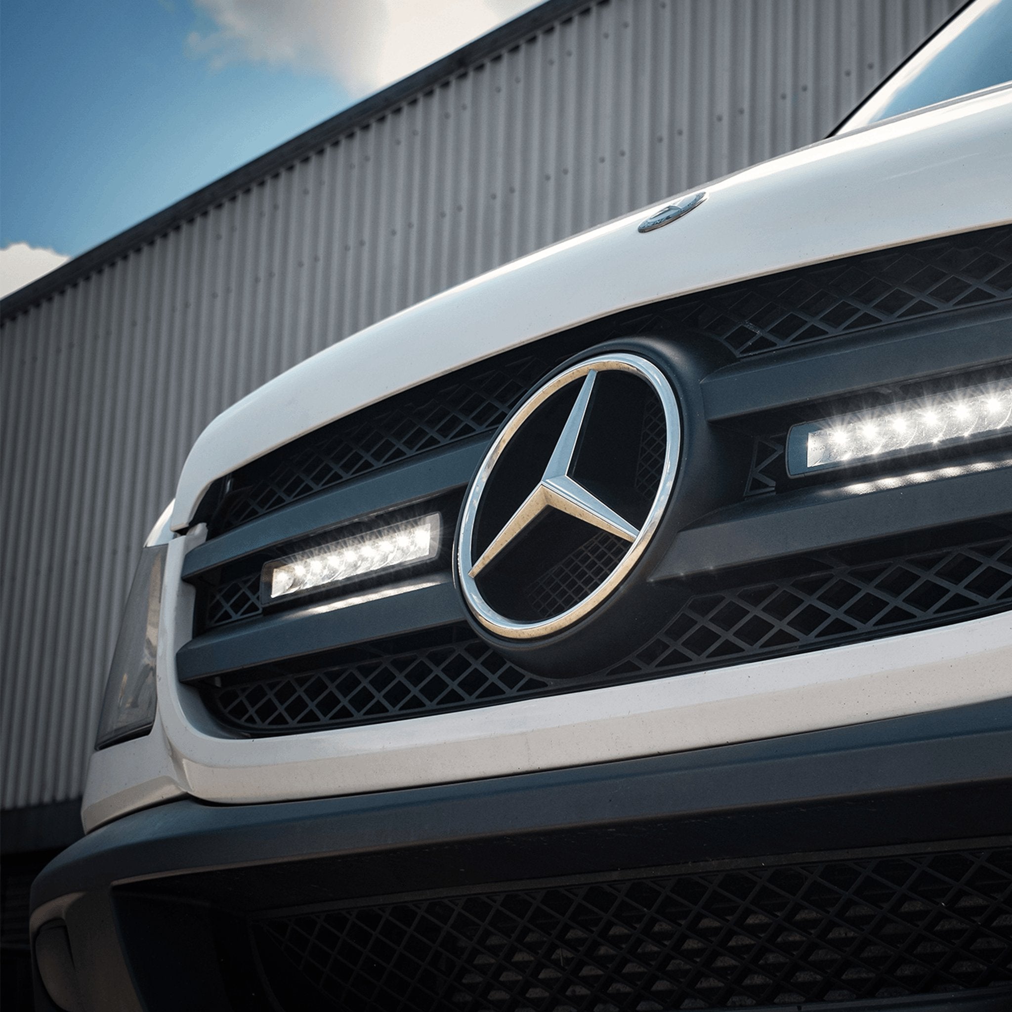 Stealth Mercedes Sprinter 2008-2018 Twin 10″ Luminous LED Integration Grille Kit – 7,560 Lumens