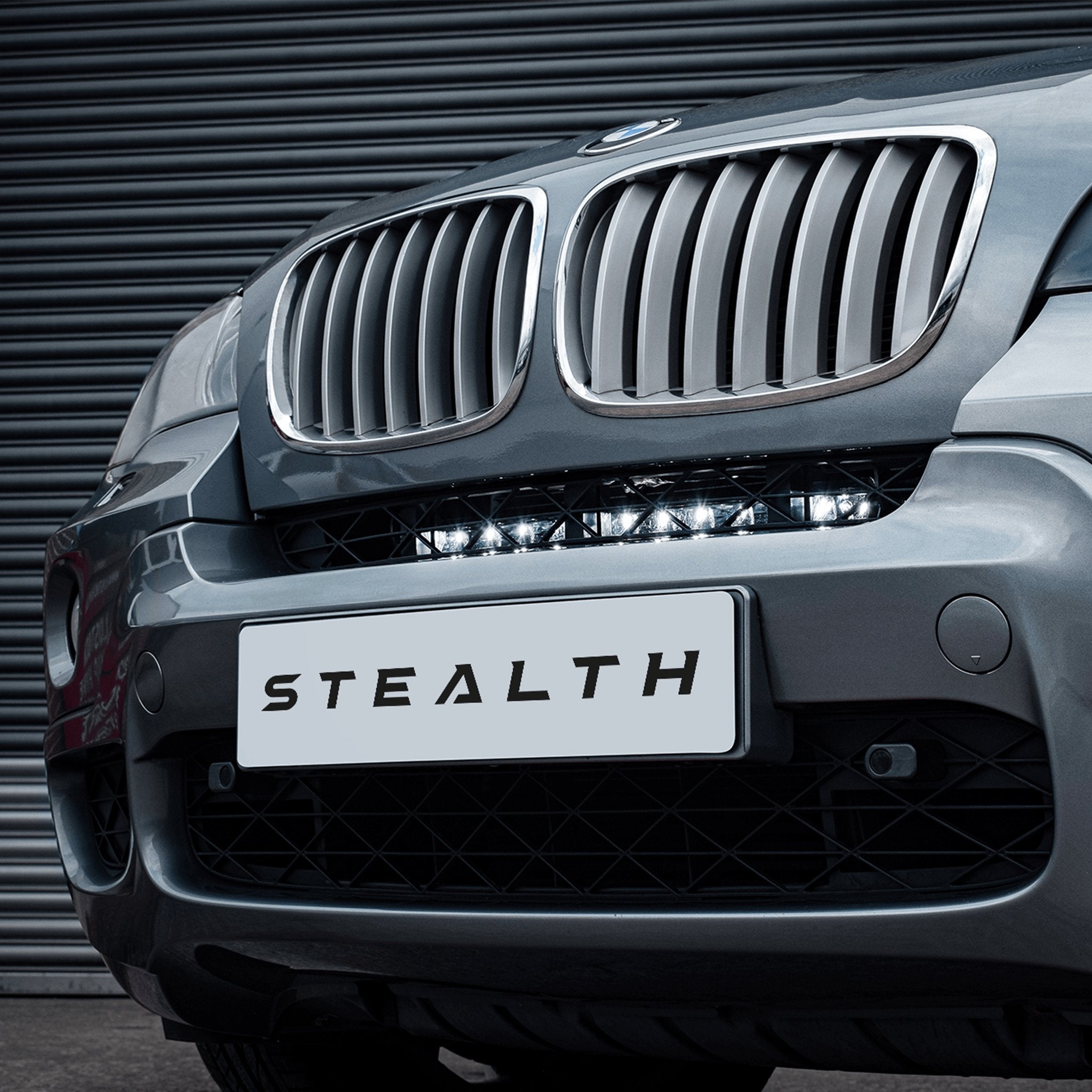 Stealth BMW X5 E70 2007-2013 20″ Luminous LED Integration Grille Kit – 8,400 Lumens