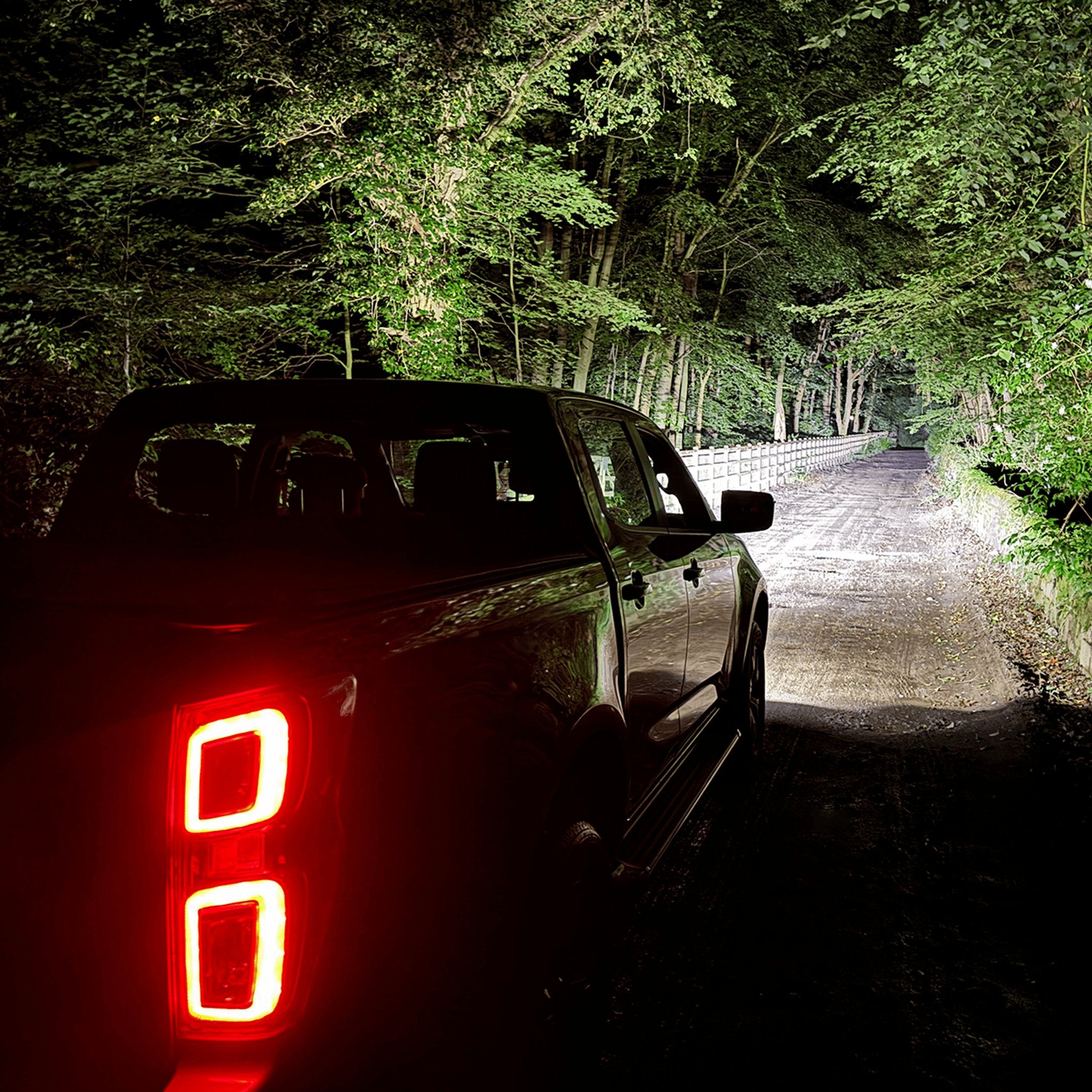 Stealth Isuzu D-Max 2023+ 21″ Luminous LED Integration Grille Kit – 16,800 Lumens