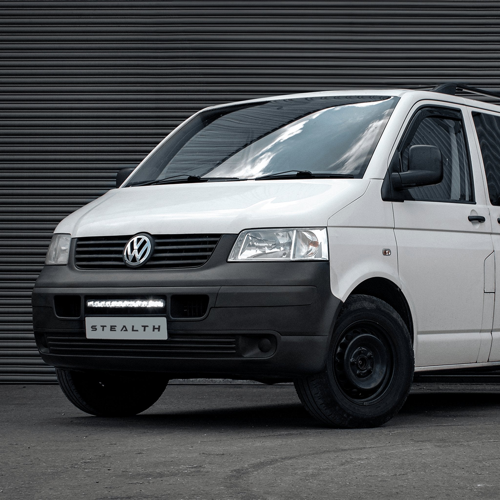 Stealth VW Volkswagen Transporter T5 2003-2008 20″ Luminous LED Integration Kit – 8,400 Lumens