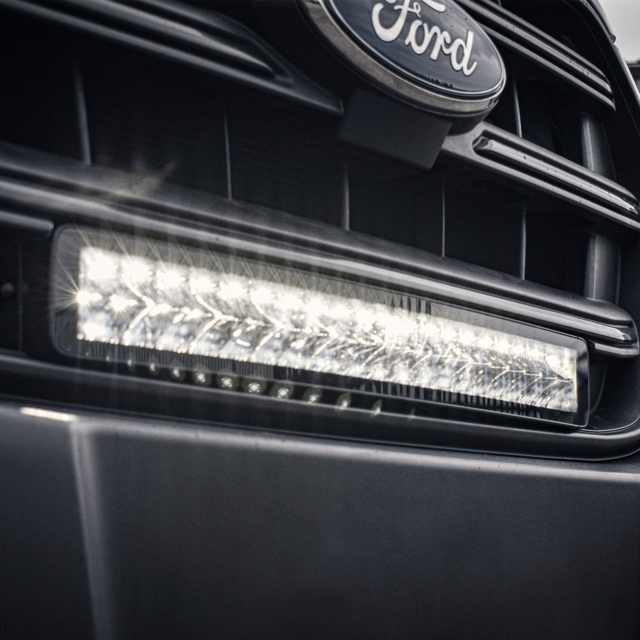 Stealth Ford Transit 2020+ 21″ Luminous LED Integration Grille Kit – 16,800 Lumens