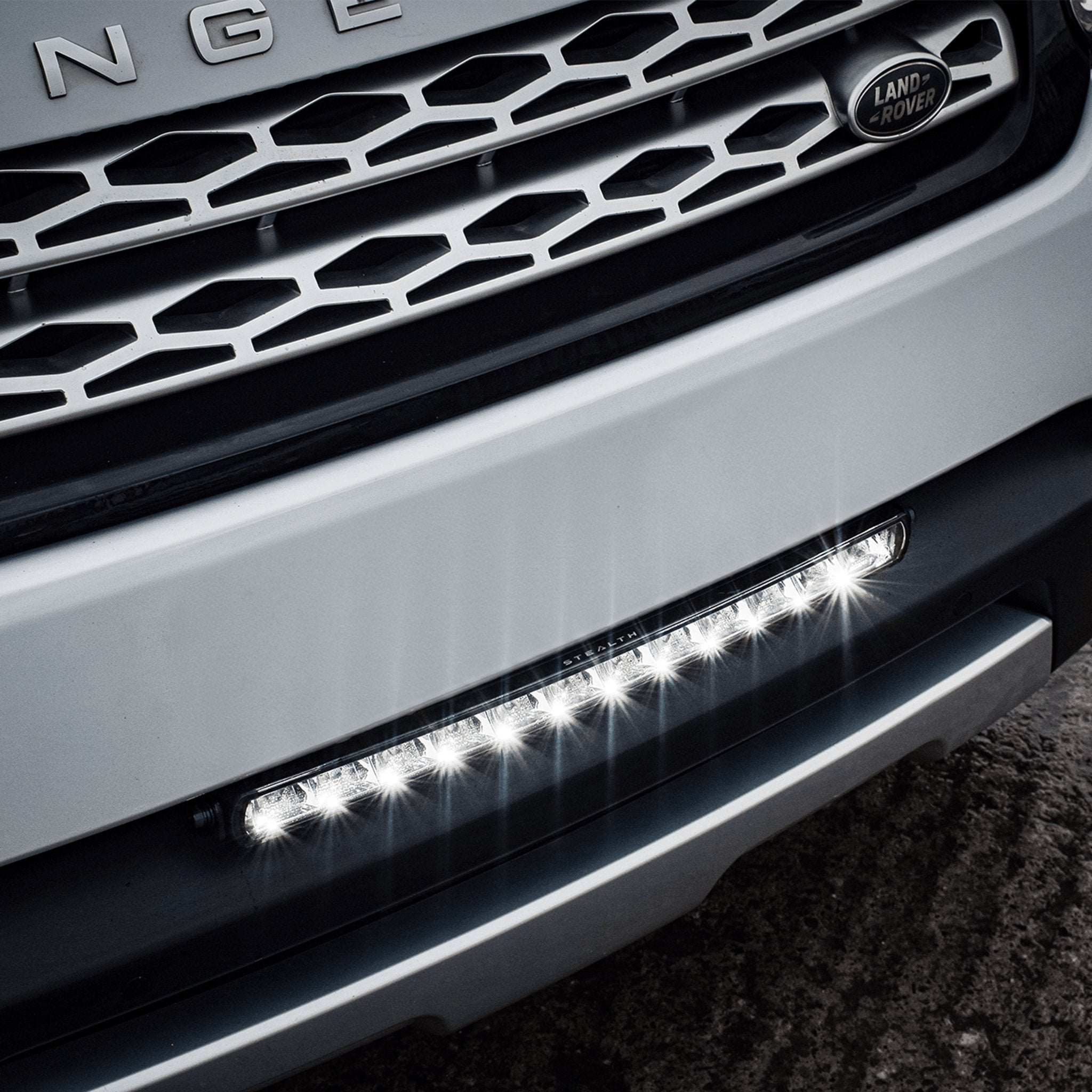 Stealth Range Rover Sport L494 20″ Luminous LED Integration Grille Kit – 8,400 Lumens