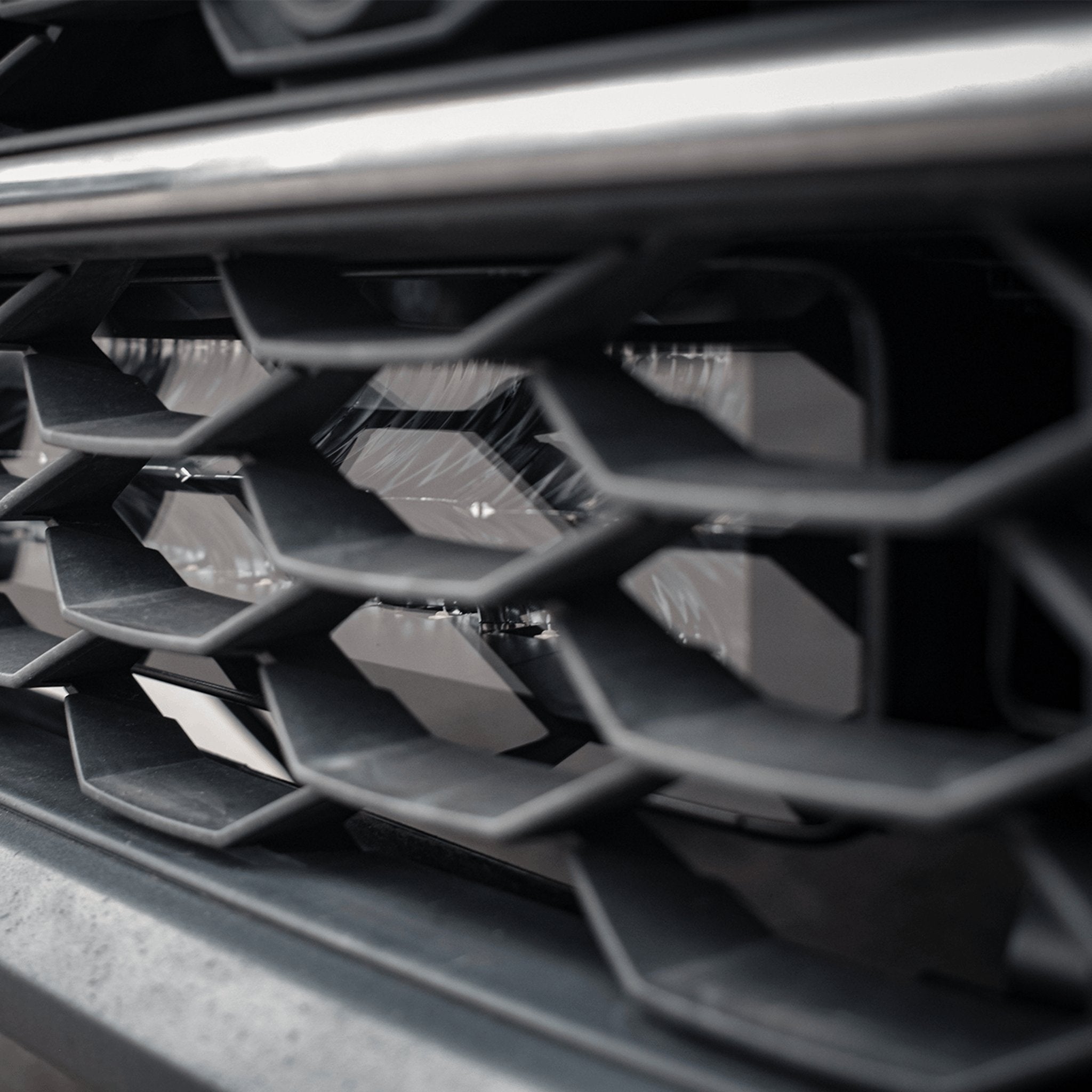 Stealth VW Volkswagen Tiguan 2016+ 21″ Luminous LED Integration Grille Kit – 16,800 Lumens