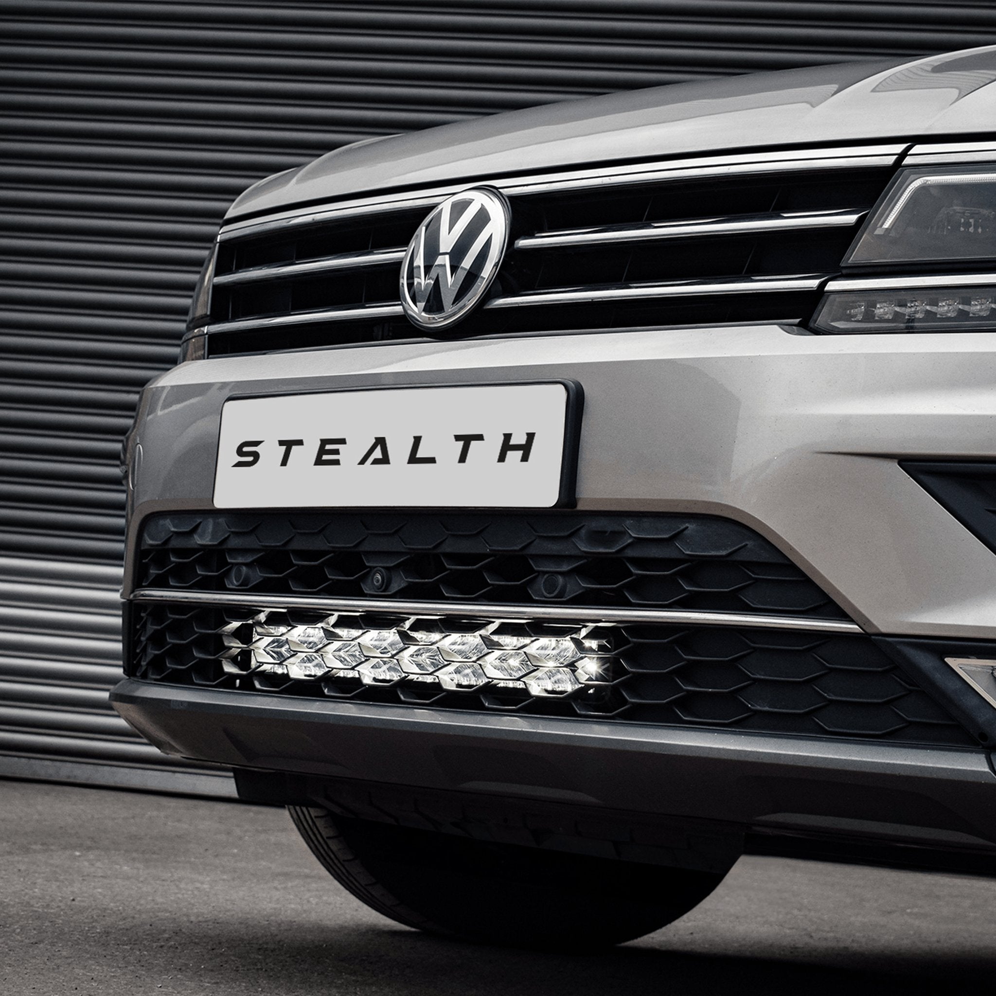 Stealth VW Volkswagen Tiguan 2016+ 21″ Luminous LED Integration Grille Kit – 16,800 Lumens