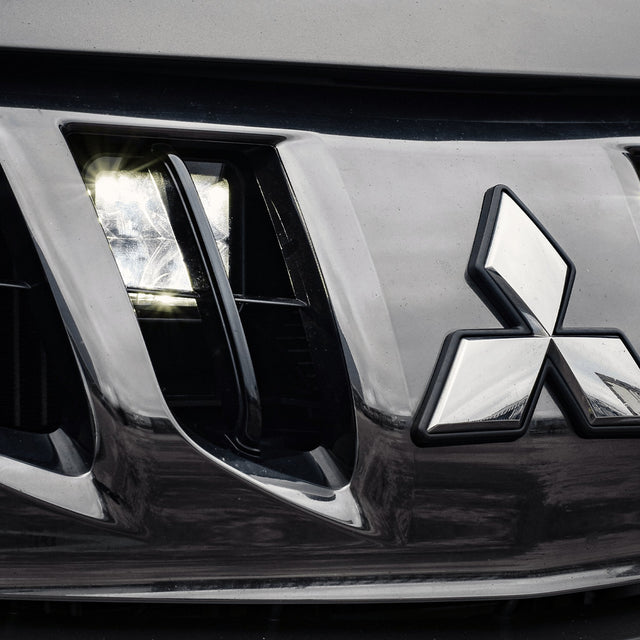 Stealth Mitsubishi L200 2015-2019 Twin 3″ Luminous LED Integration Grille Kit – 9,600 Lumens