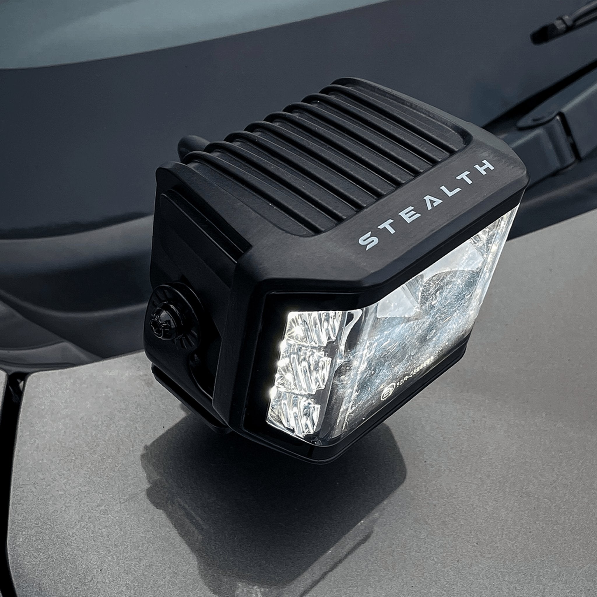 Stealth Mitsubishi L200 2015-2019 Twin 4″ Dark Force LED Bonnet Kit – 16,800 Lumens