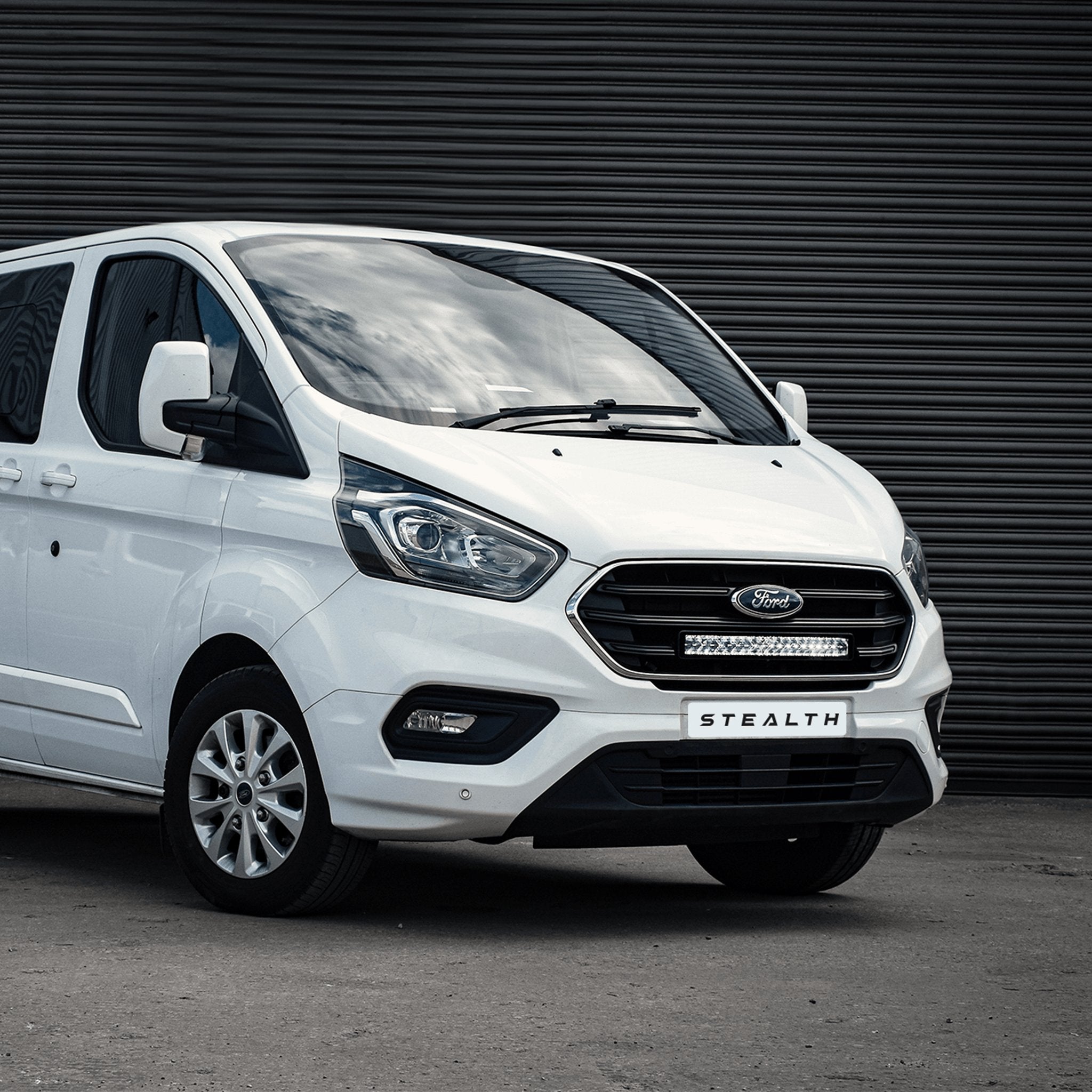 Stealth Ford Transit Custom 2019-2023 21″ Luminous LED Integration Grille Kit – 16,800 Lumens