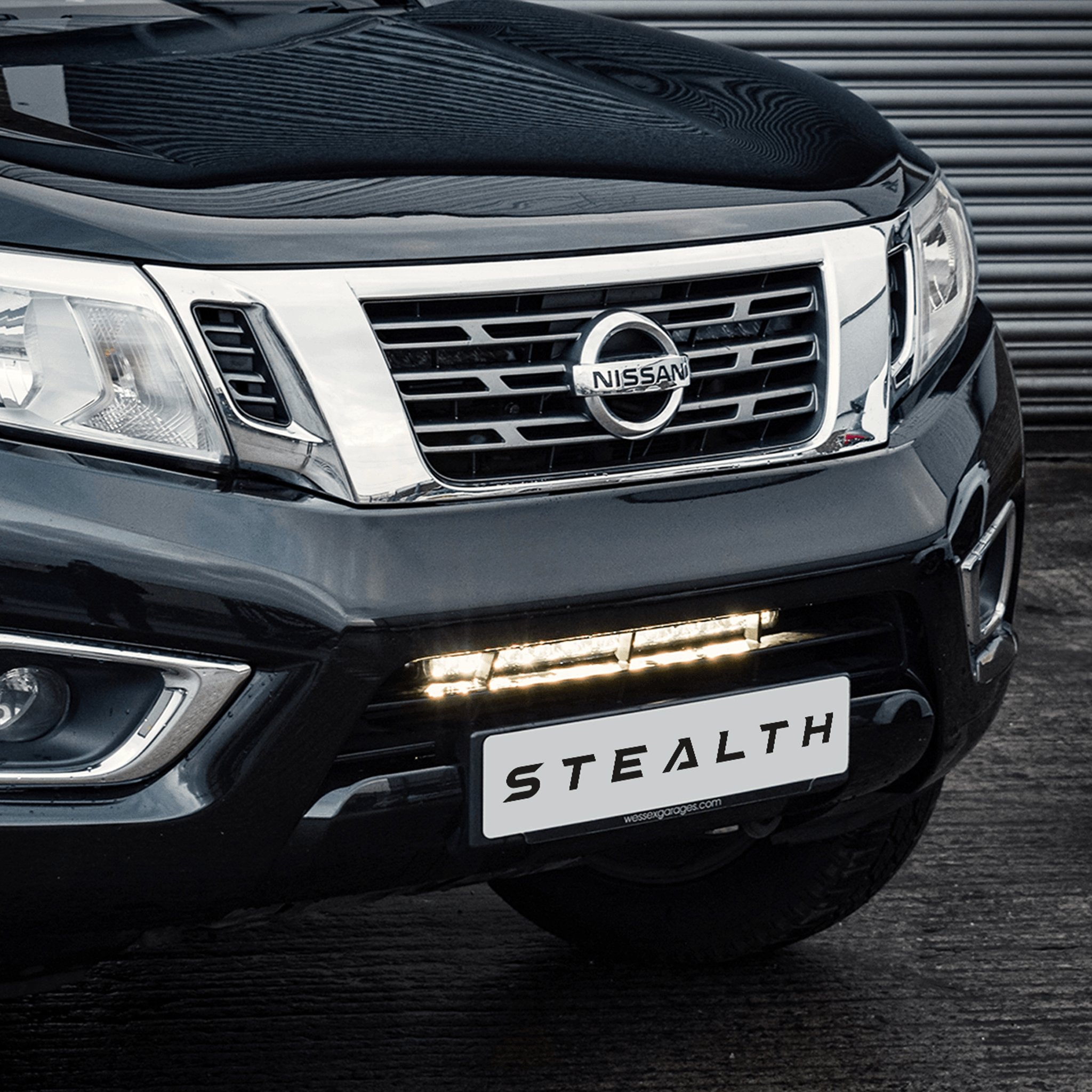 Stealth Nissan Navara D23 2015-2021 20″ Luminous LED Integration Grille Kit – 8,400 Lumens