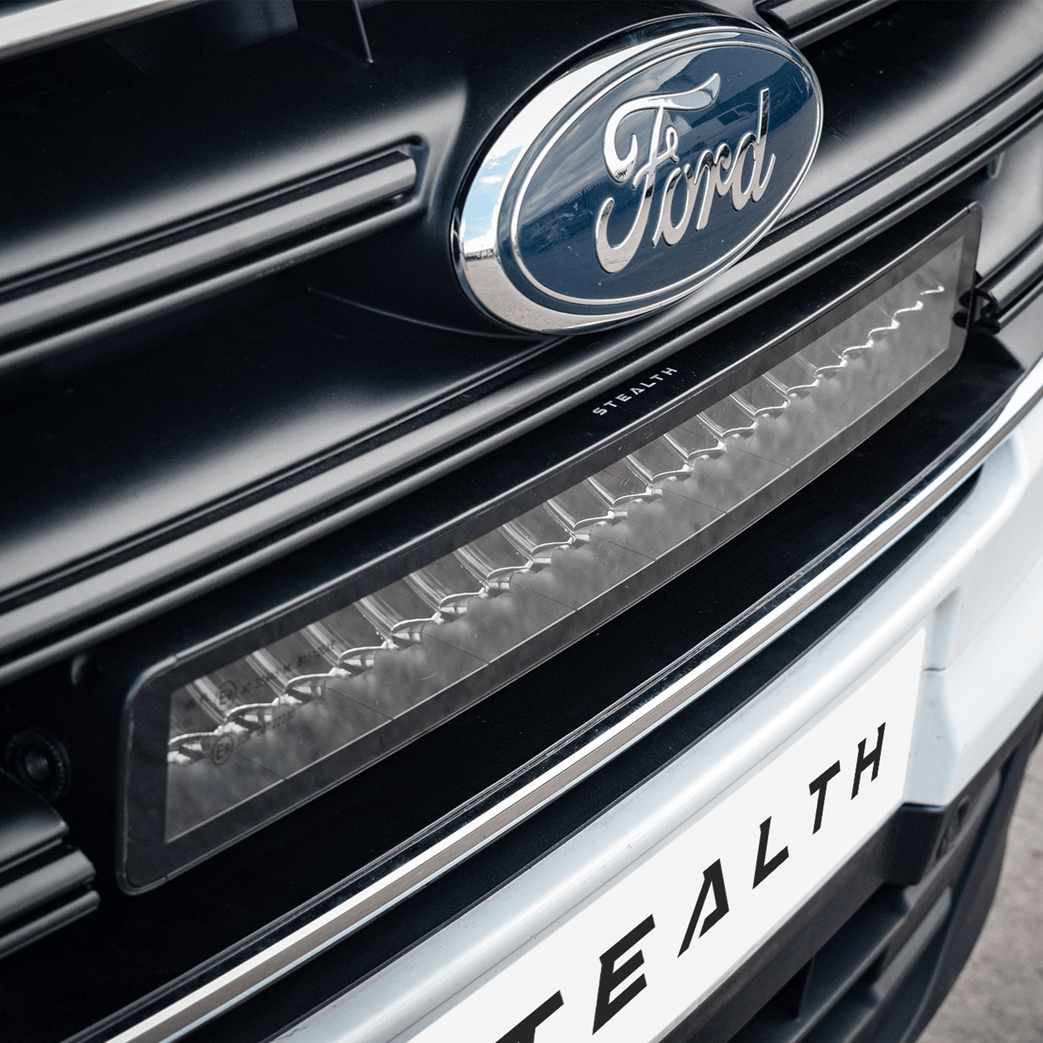 Stealth Ford Transit Custom 2019-2023 21″ Luminous LED Integration Grille Kit – 16,800 Lumens