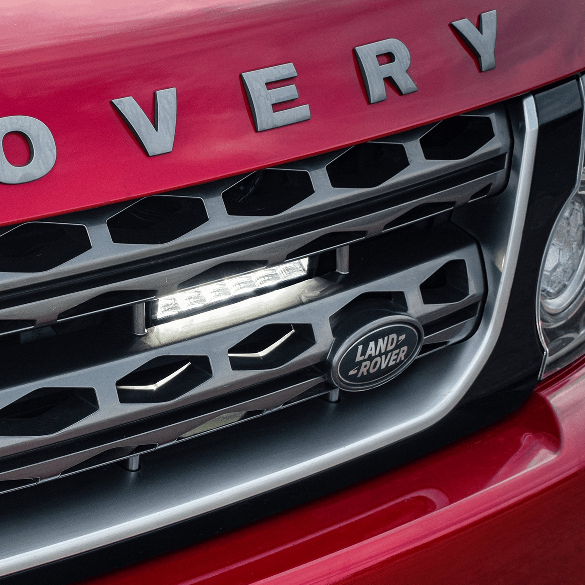 Stealth Land Rover Discovery 4.5 2013-2016 Twin 6″ Luminous LED Integration Grille Kit – 5,760 Lumens