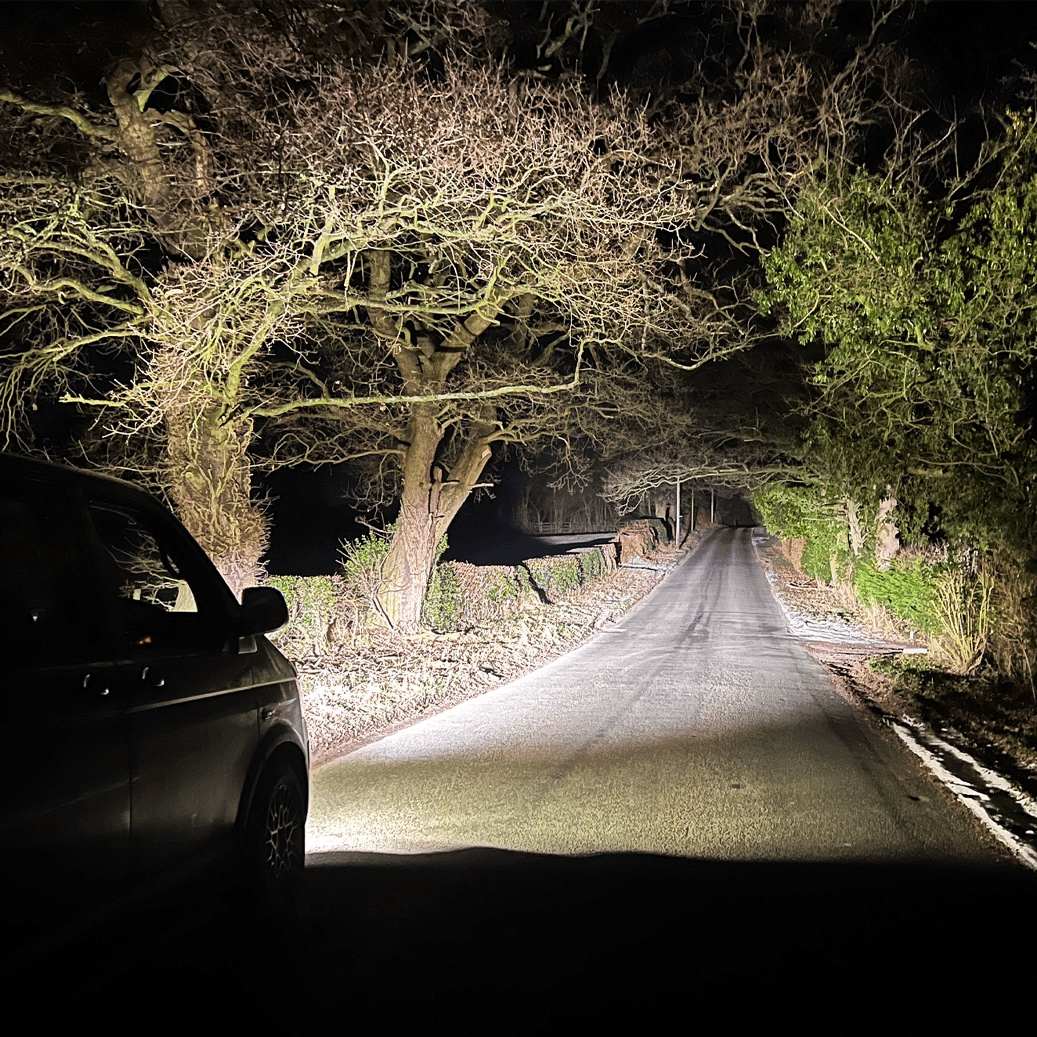 Stealth Volkswagen Transporter T5.1 2009-2015 30″ Luminous LED Integration Grille Kit V1 – 25,200 Lumens