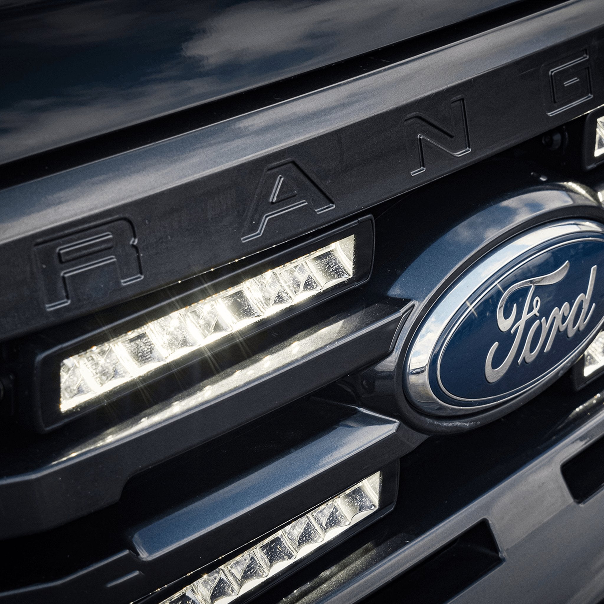 Stealth Ford Ranger T8 2018-2022 Quad 10″ Luminous LED Integration Grille Kit – 15,120 Lumens